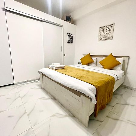 White 2 Apartment บูคาเรสต์ ภายนอก รูปภาพ