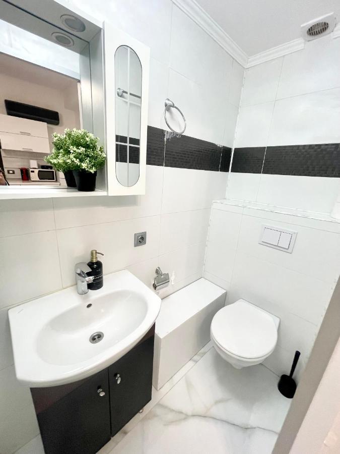 White 2 Apartment บูคาเรสต์ ภายนอก รูปภาพ